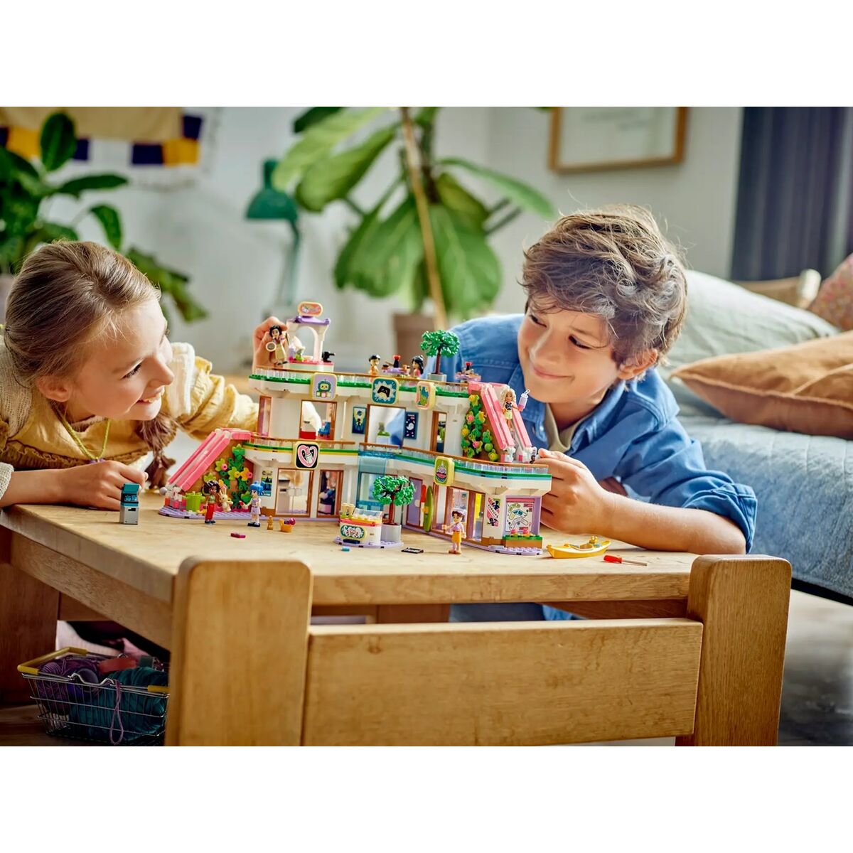 Playset Lego 42604 Heartlike city  shopping mall-4