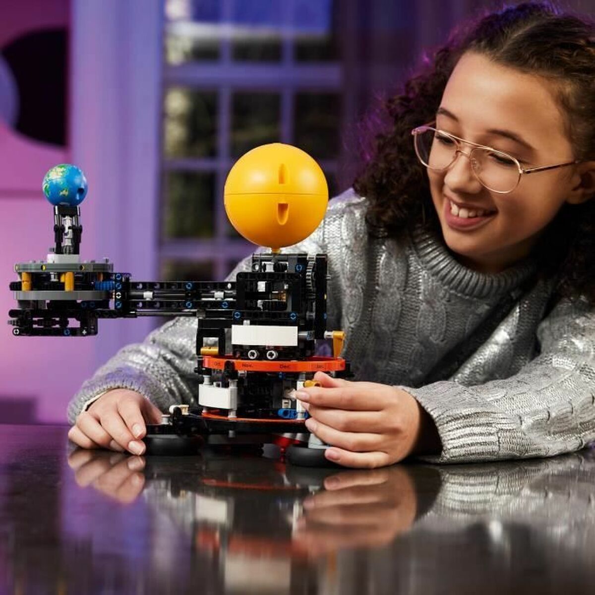 Строительный набор Lego Technic 42179 Planet Earth and Moon in Orbit-5
