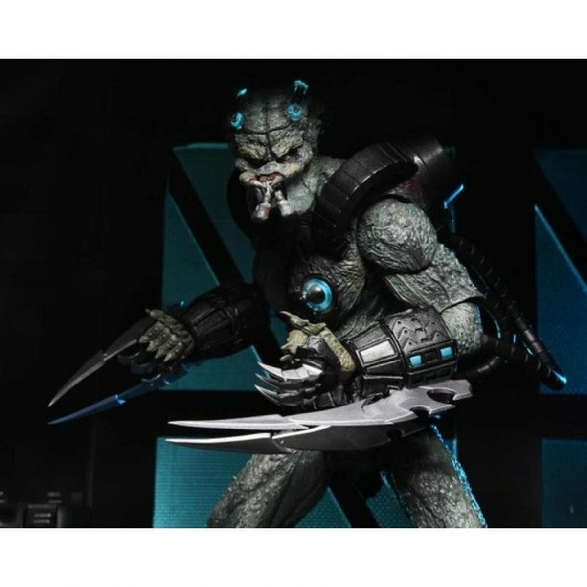 Показатели деятельности Neca Predator: Concrete Jungle Stone Heart-2