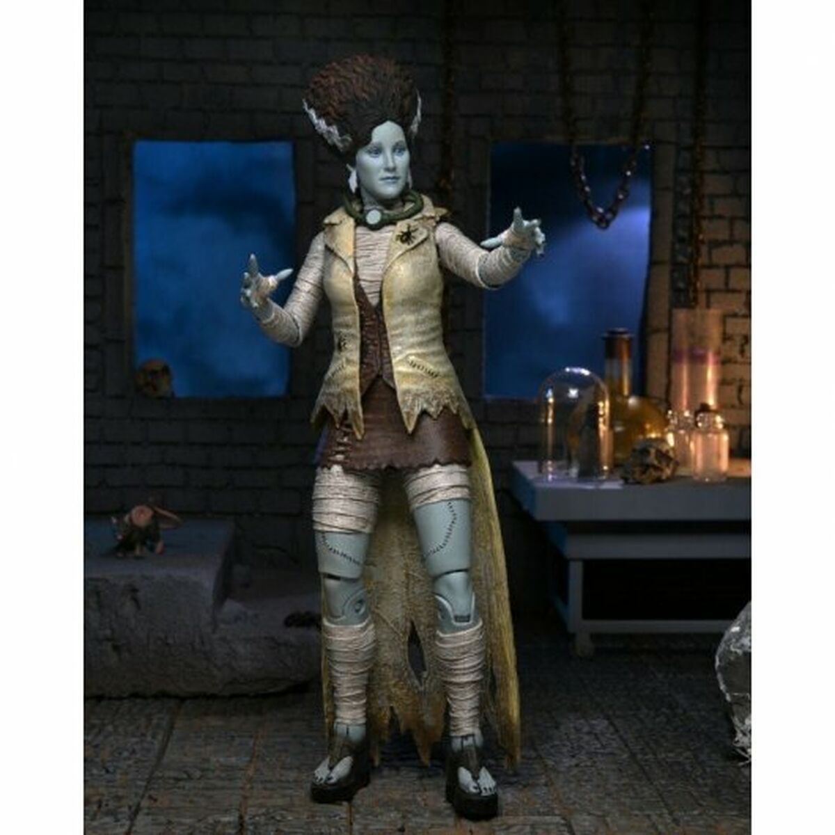 Показатели деятельности Monsters Neca April Bride Frankenstein-3