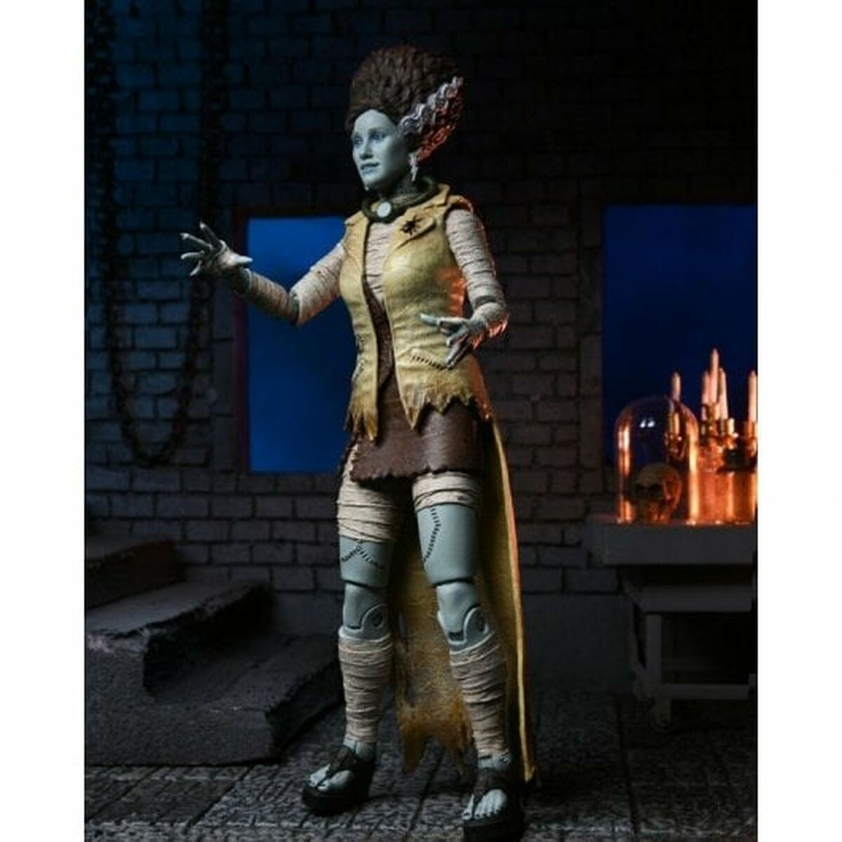 Показатели деятельности Monsters Neca April Bride Frankenstein-4