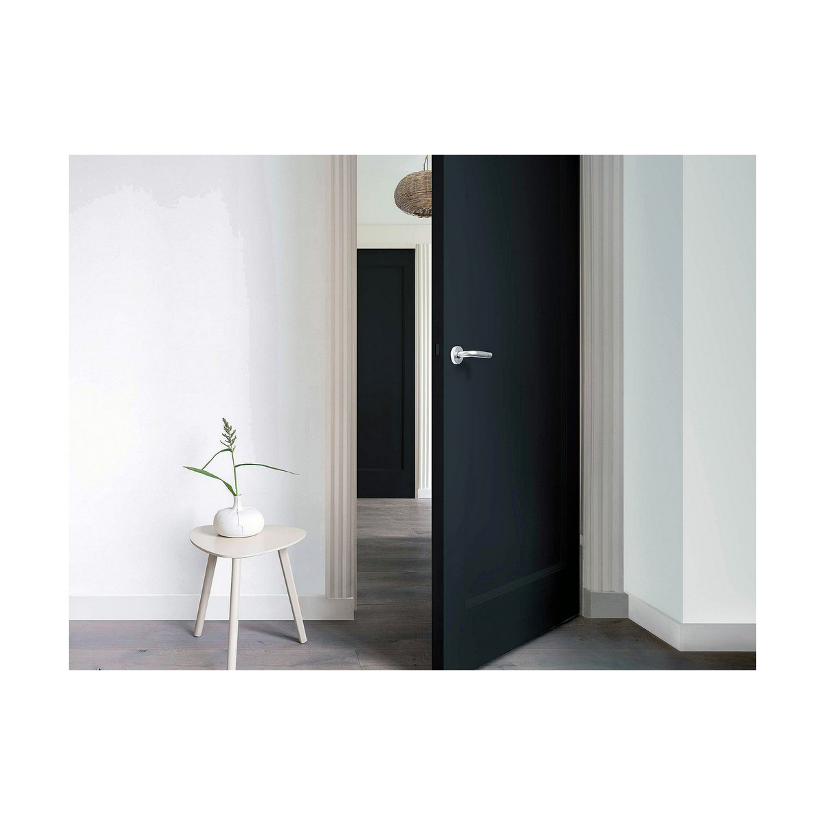 Bruguer Acrylic Paint Black Acrylic Enamel (250 ml)-5