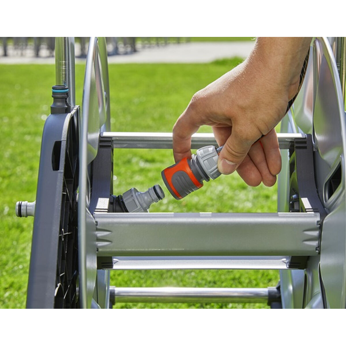 Тележка для шланга Gardena AquaRoll M-6