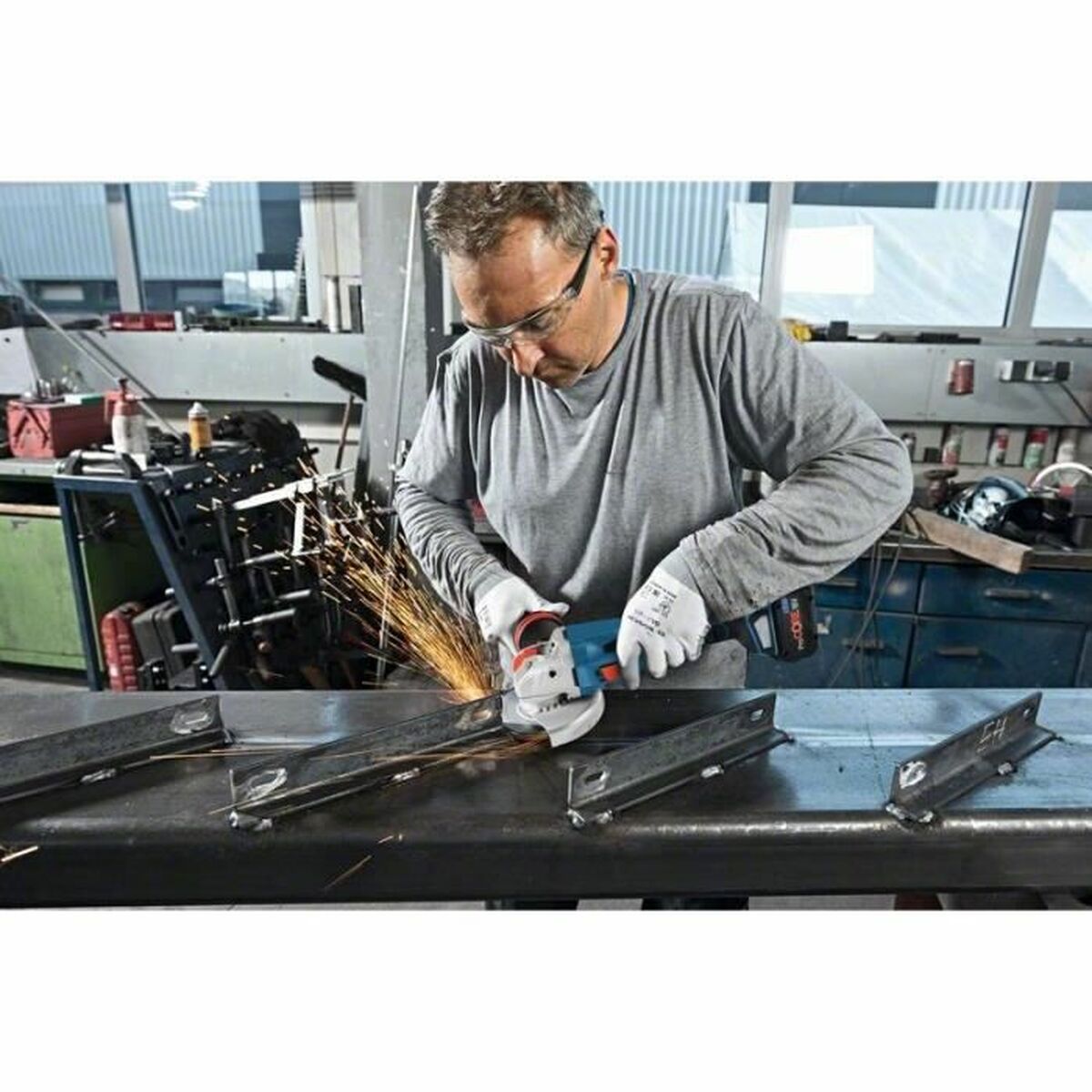 BOSCH ProCORE angle grinder-3