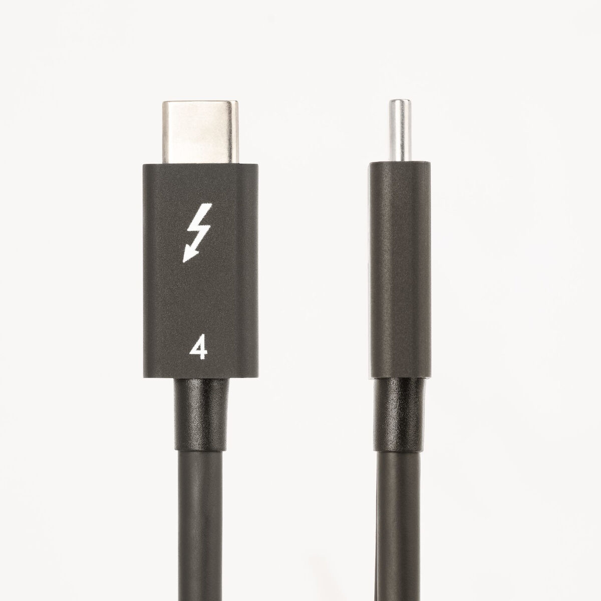 Кабель Thunderbolt 3 Startech TBLT4MM50CM-7