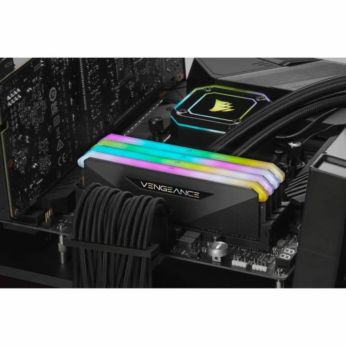 Память RAM Corsair CMN32GX4M4Z3600C18 32 GB DDR4 CL18-4