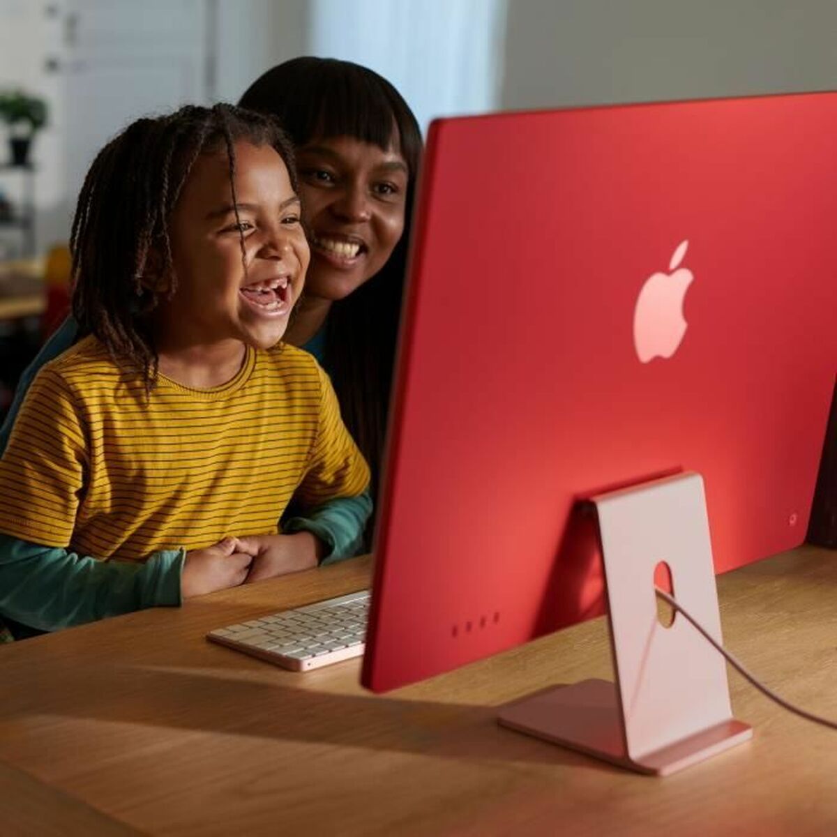 Всё-в-одном Apple iMac 8 GB RAM 512 GB Azerty французский M3-2