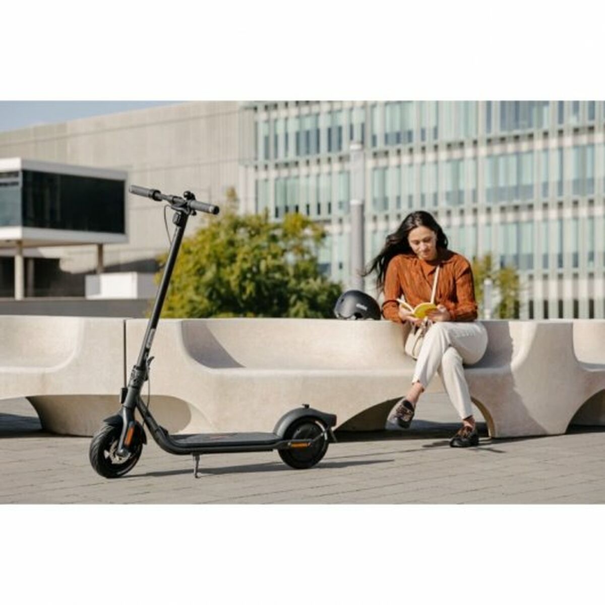 Segway Ninebot KickScooter F2Eブラック400 W-5