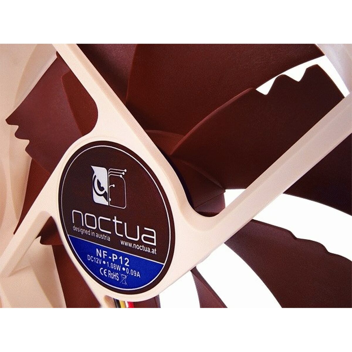 Вентилятор в корпусе Noctua NF-P12-4