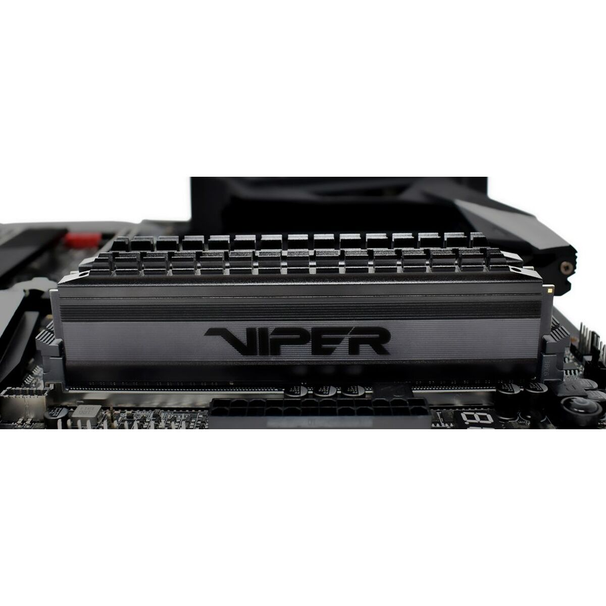 Память RAM Patriot Memory PVB416G360C8K 16 Гб-2