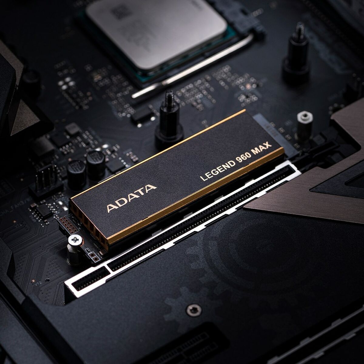 Adata LEGEND 960 MAX 4 TB SSD Hard Drive-5