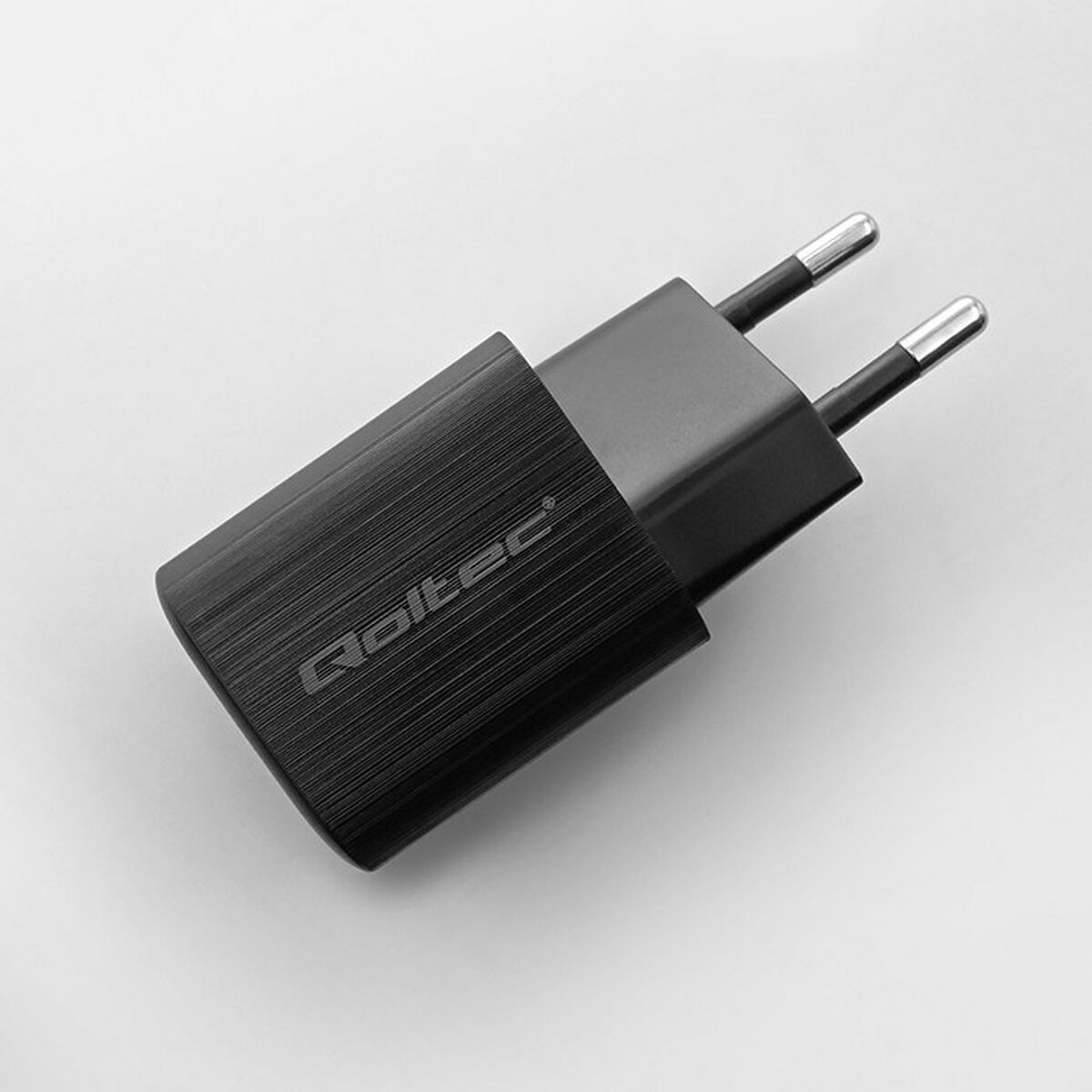 Qoltec 50764 Black 35 W Network Charger-3