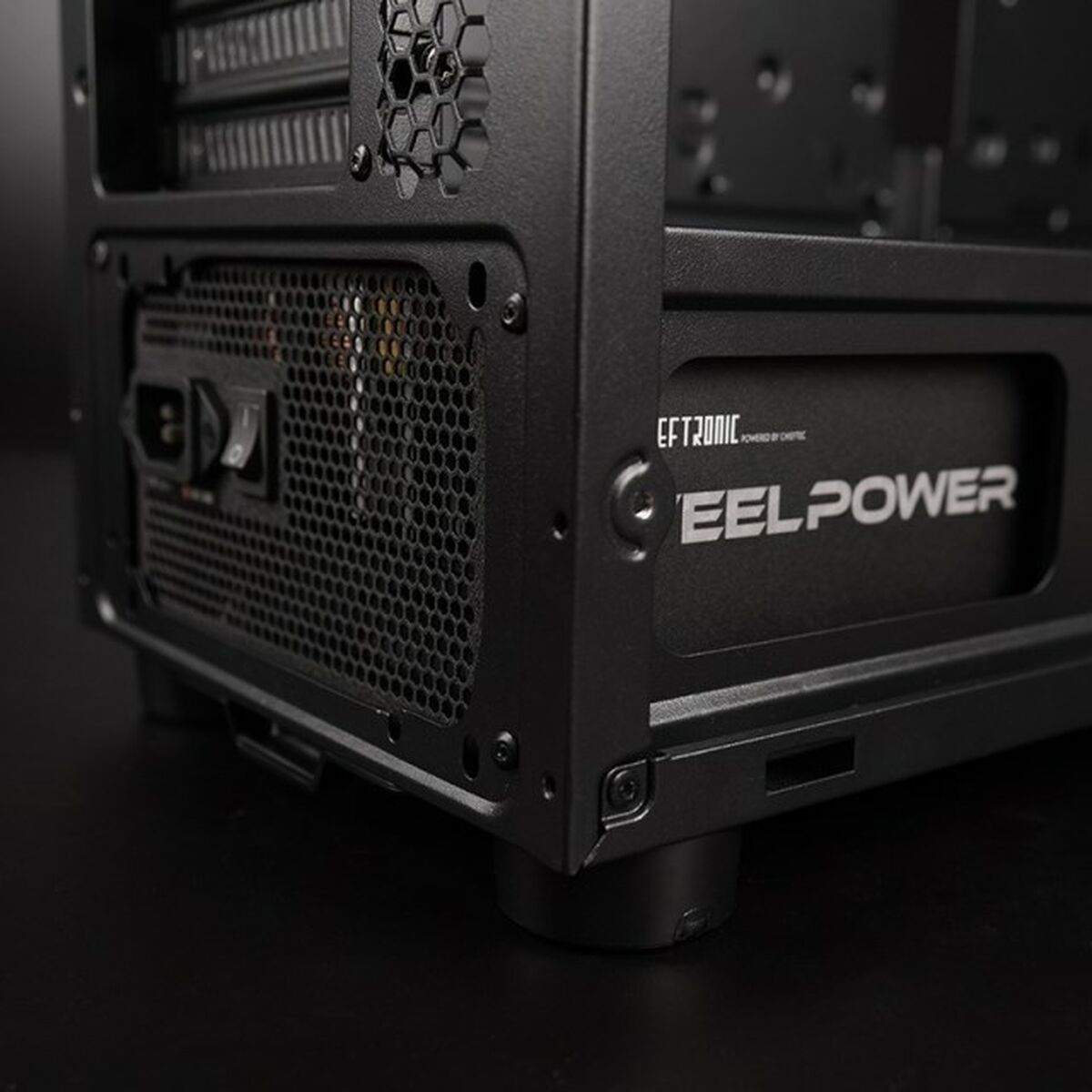 Источник питания Chieftec BDK-750FC ATX 750 W 80 Plus Bronze-8