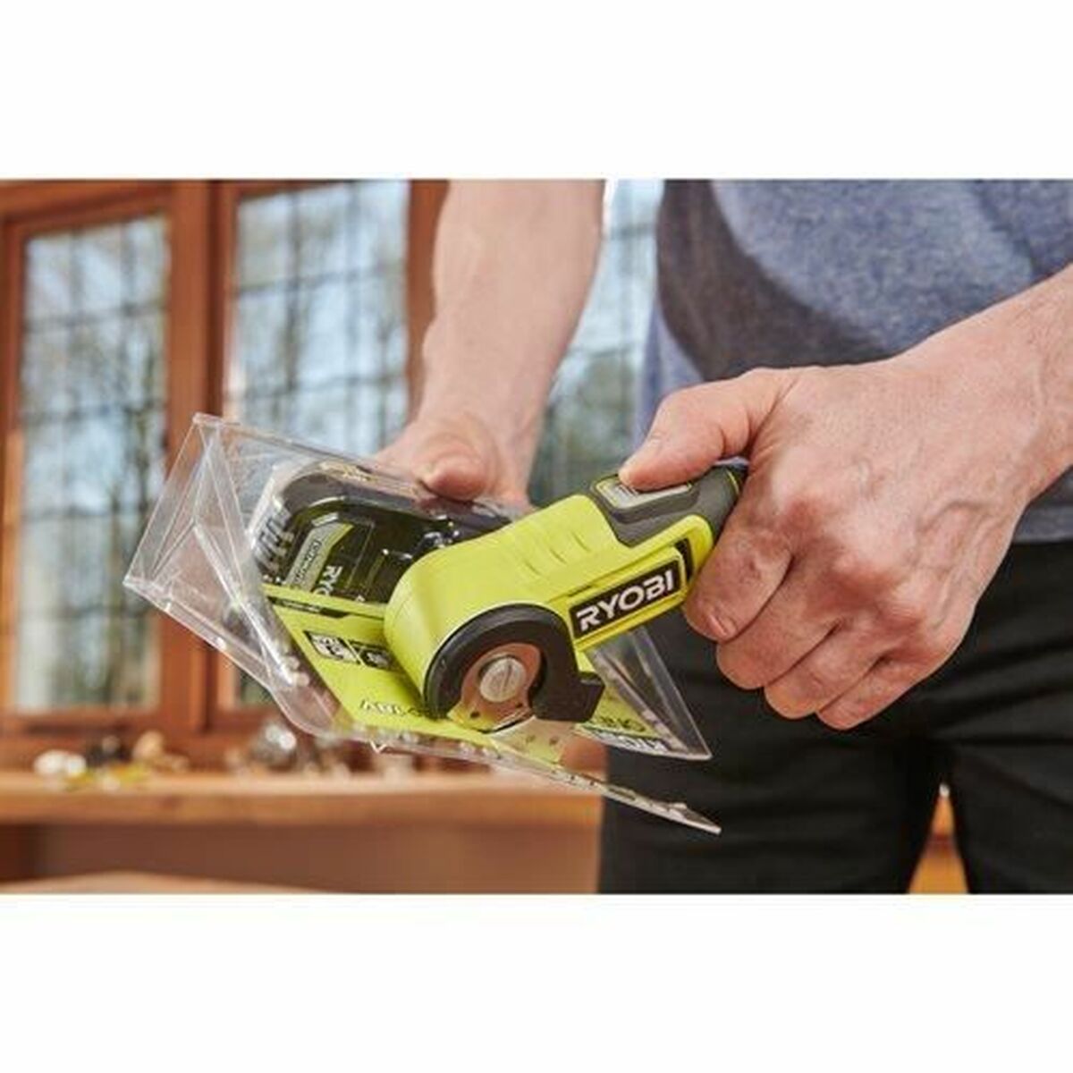 Saw Ryobi Sccie 4V-2