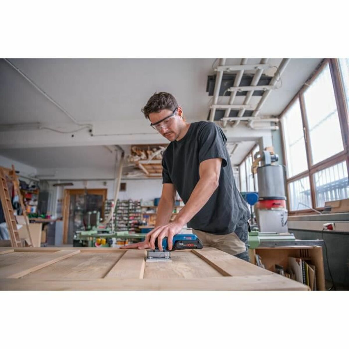 BOSCH Professionak 18 V grinder-2