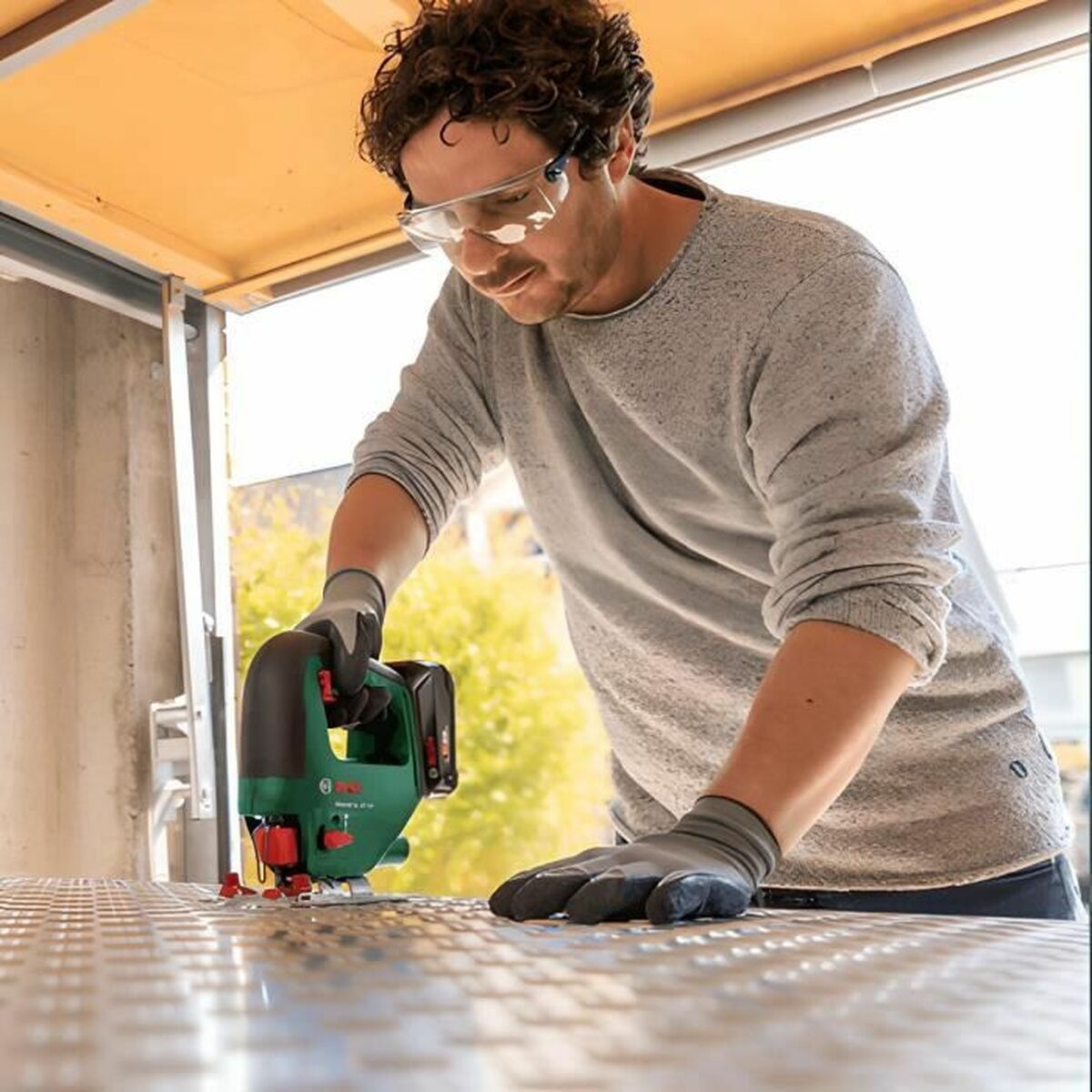 BOSCH UniversalImpact 18 + PST 18 Drill Set & Accessories-3