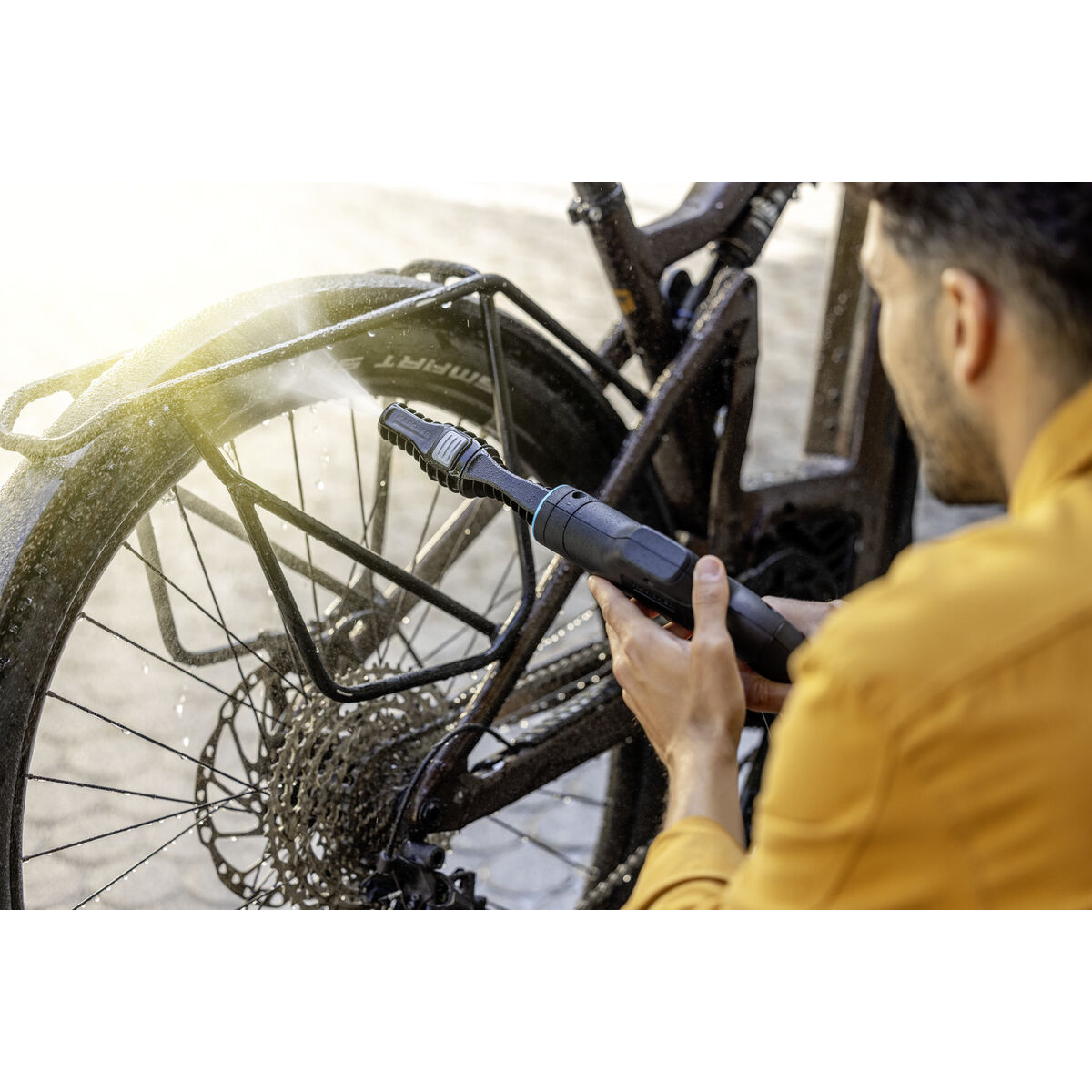 High pressure washer Kärcher 18 V 200 l/h 12 L-3