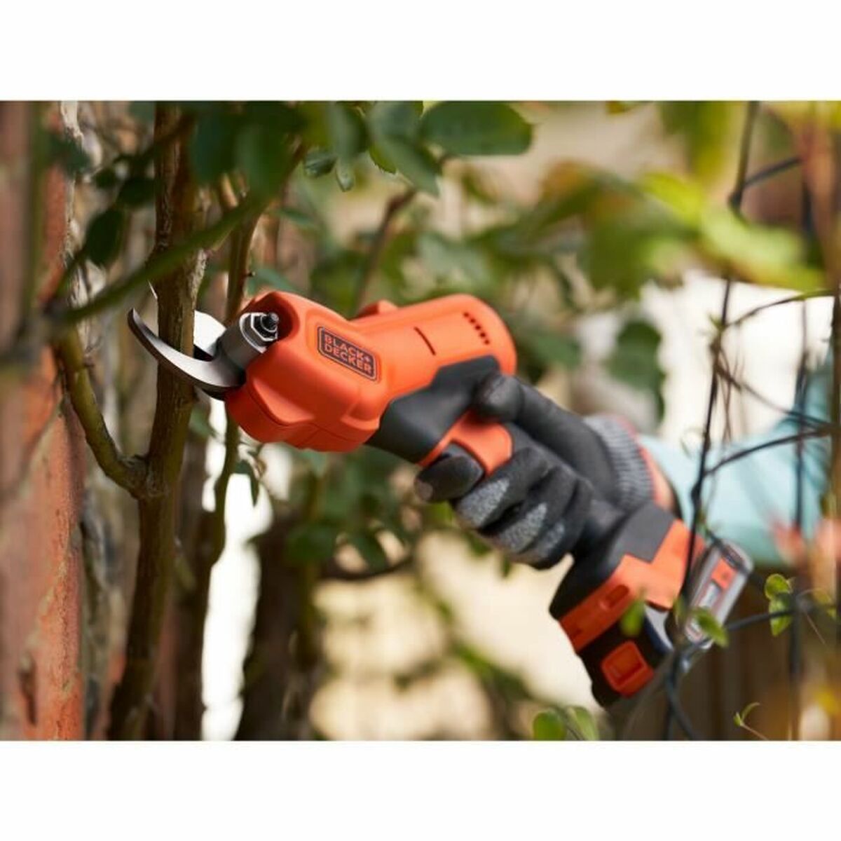 Black&Decker Bypass剪刀18 V 2 Ah-5