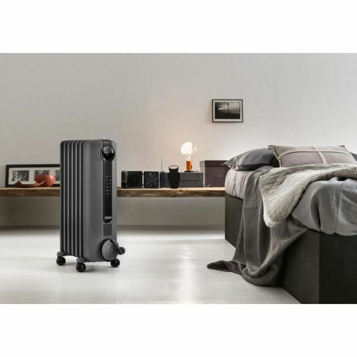 Pадиатор DeLonghi 1500 W-3